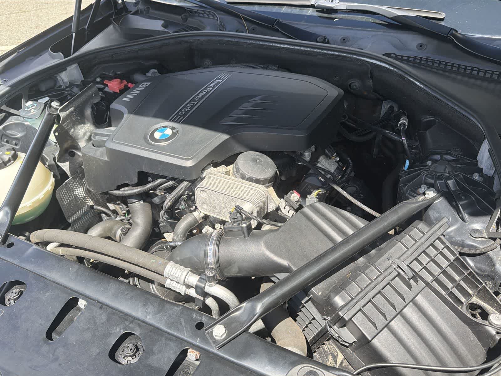 Thumbnail: 2016 BMW 5 Series - 17