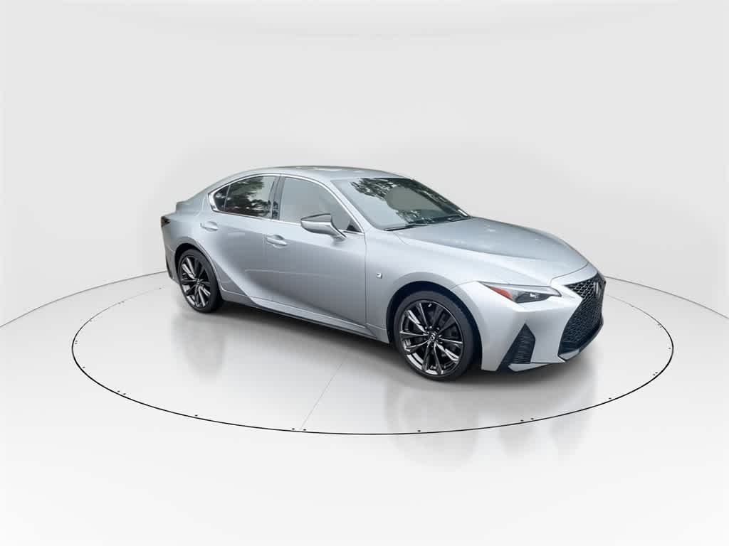 2021 Lexus IS 350 F SPORT photo 3