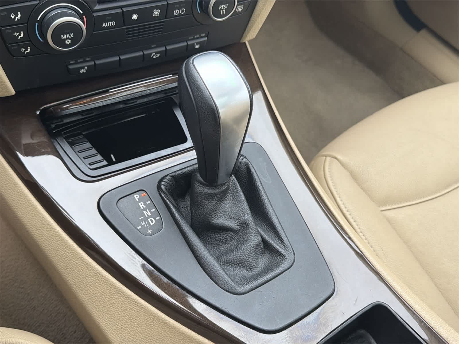 Thumbnail: 2009 BMW 3 Series - 25