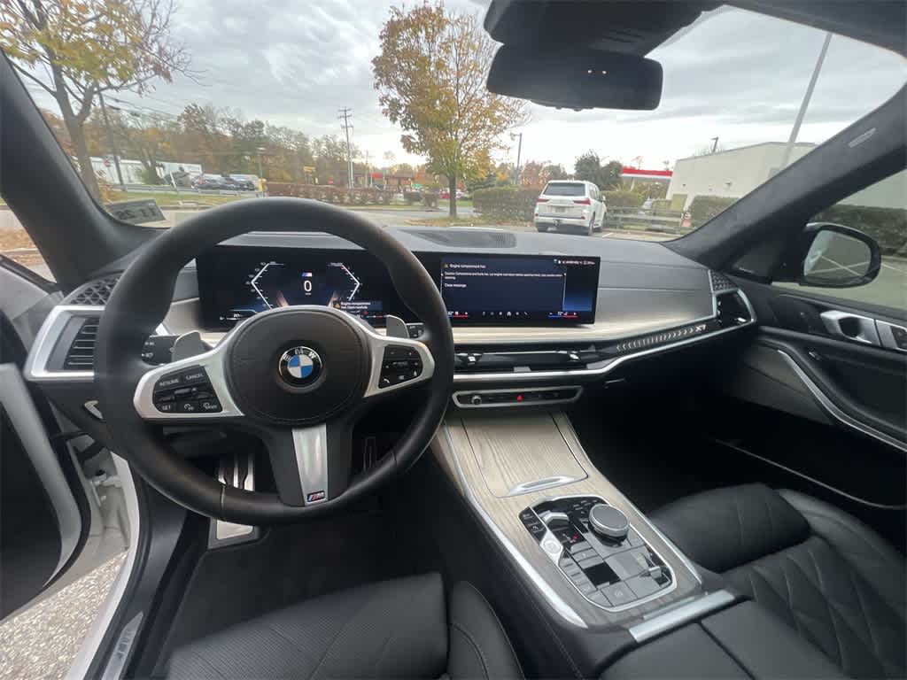 Thumbnail: 2024 BMW X7 - 18