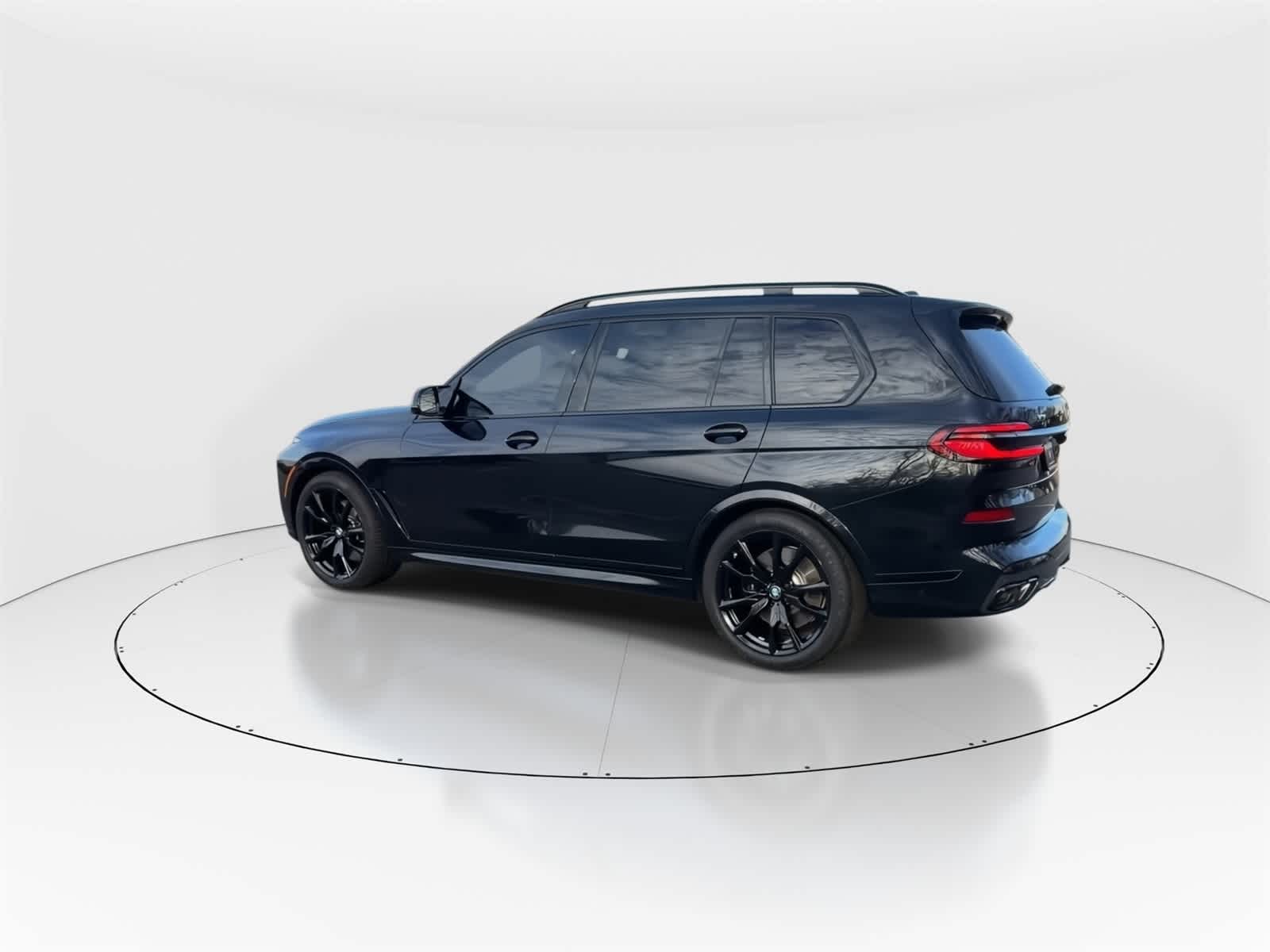 Thumbnail: 2024 BMW X7 - 7