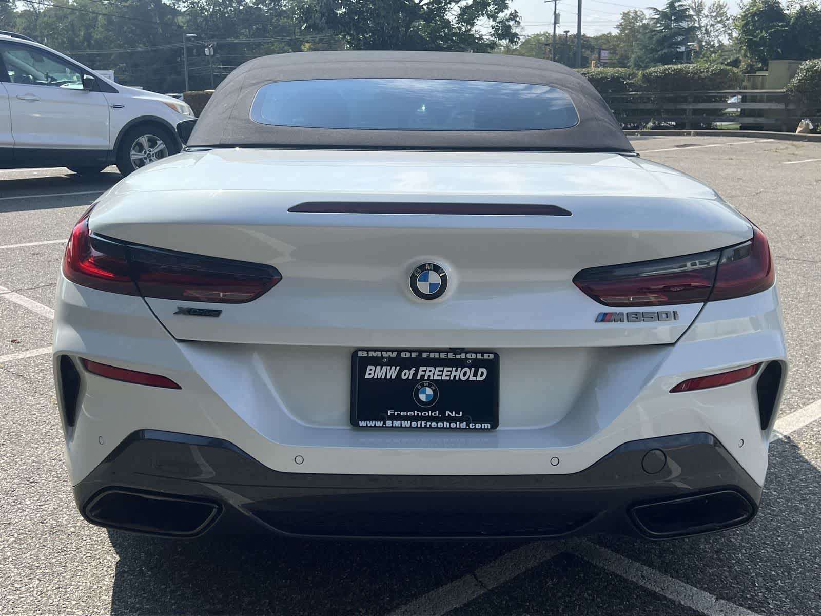 Thumbnail: 2022 BMW 8 Series - 13