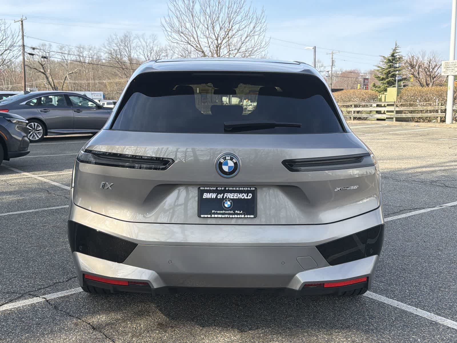 Thumbnail: 2023 BMW iX - 13