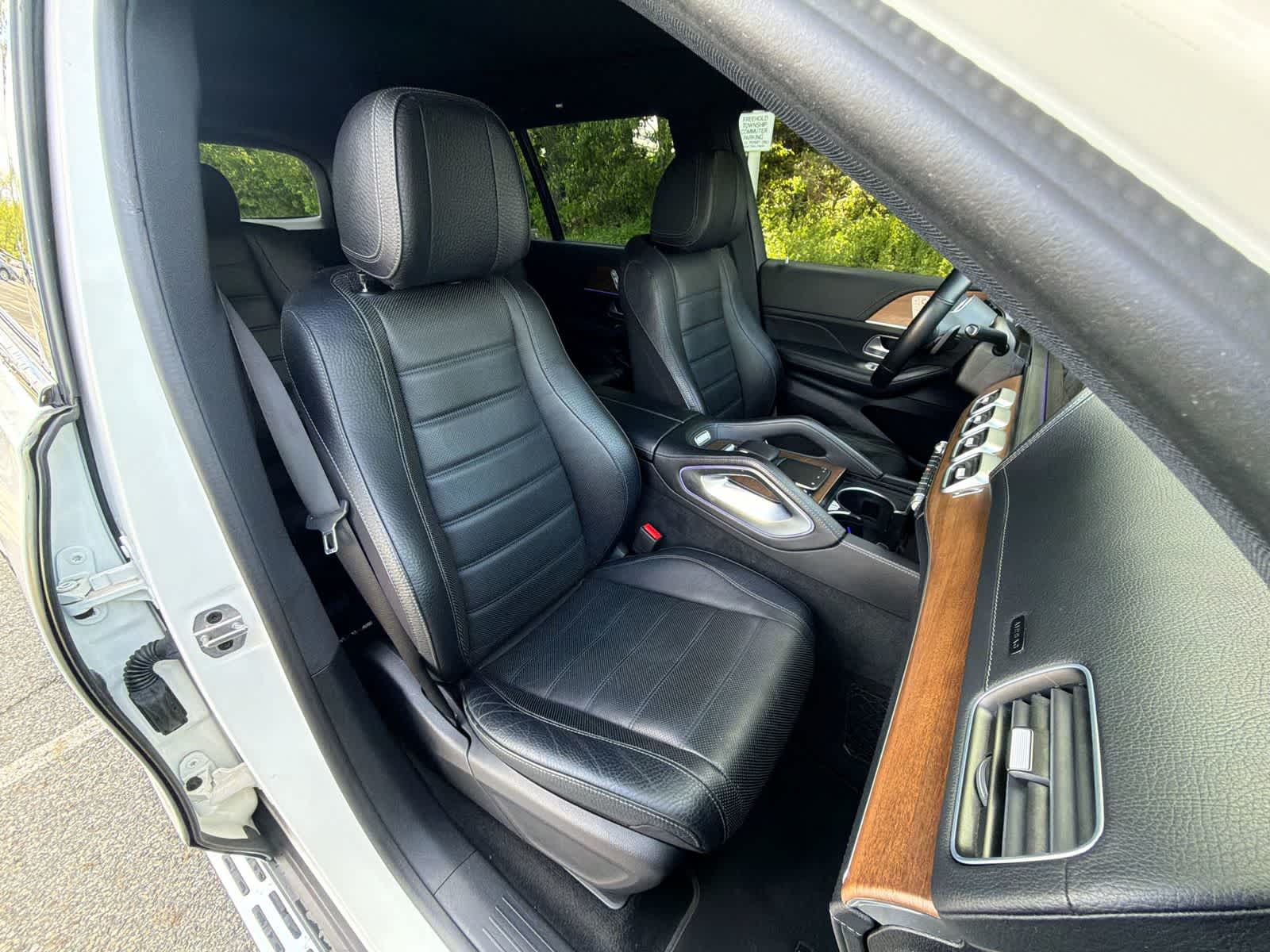 Thumbnail: 2021 Mercedes-Benz GLS - 22