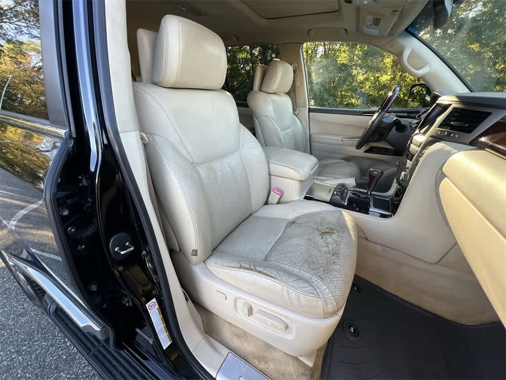 Thumbnail: 2015 Lexus LX - 22