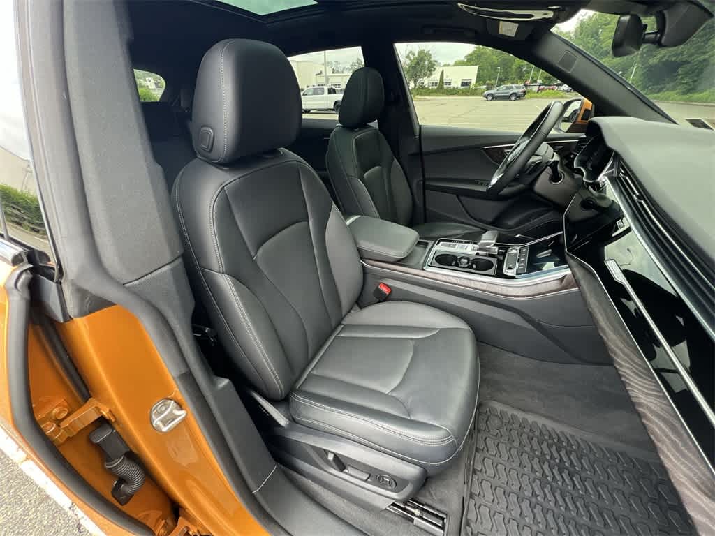 Thumbnail: 2022 Audi Q8 - 22