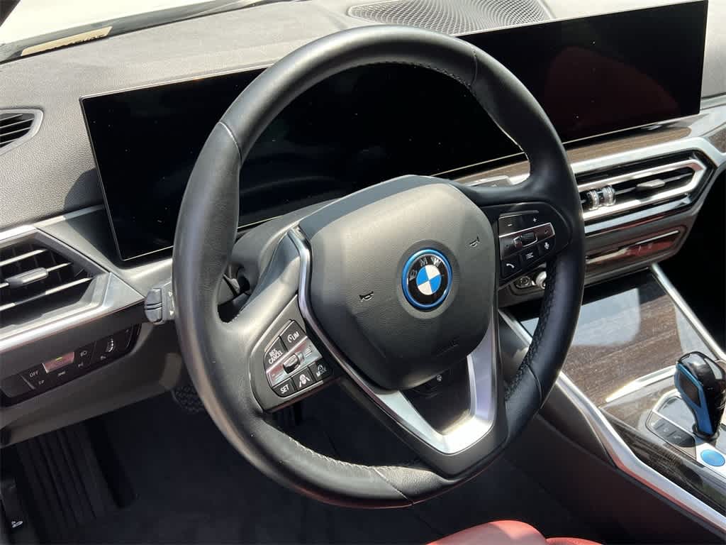 Thumbnail: 2023 BMW i4 - 23