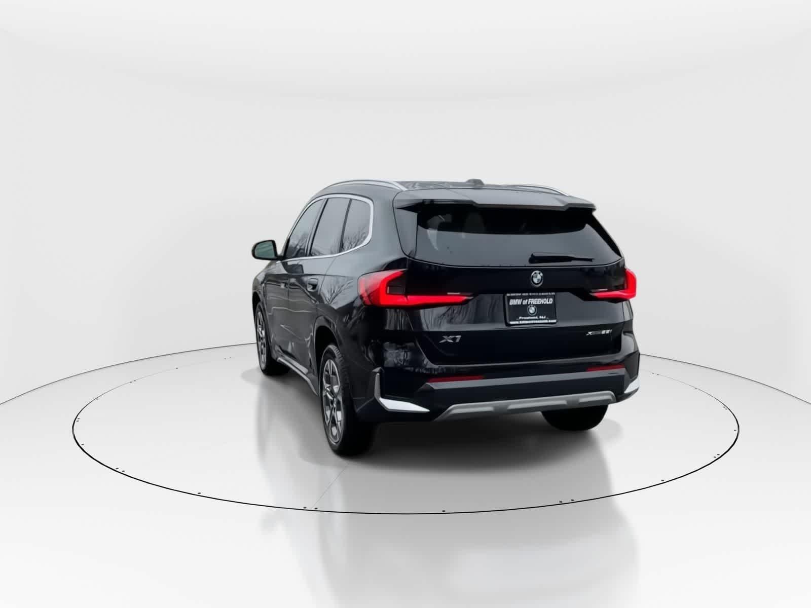 Thumbnail: 2025 BMW X1 - 2