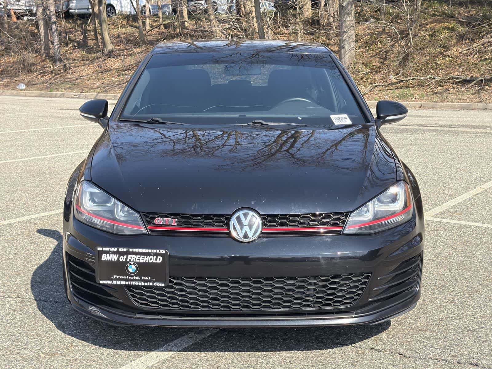 Thumbnail: 2017 Volkswagen Golf - 14