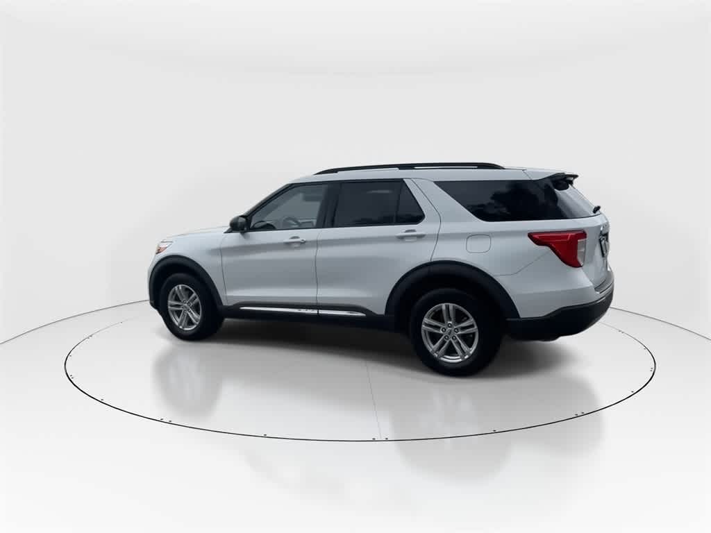 Thumbnail: 2021 Ford Explorer - 7