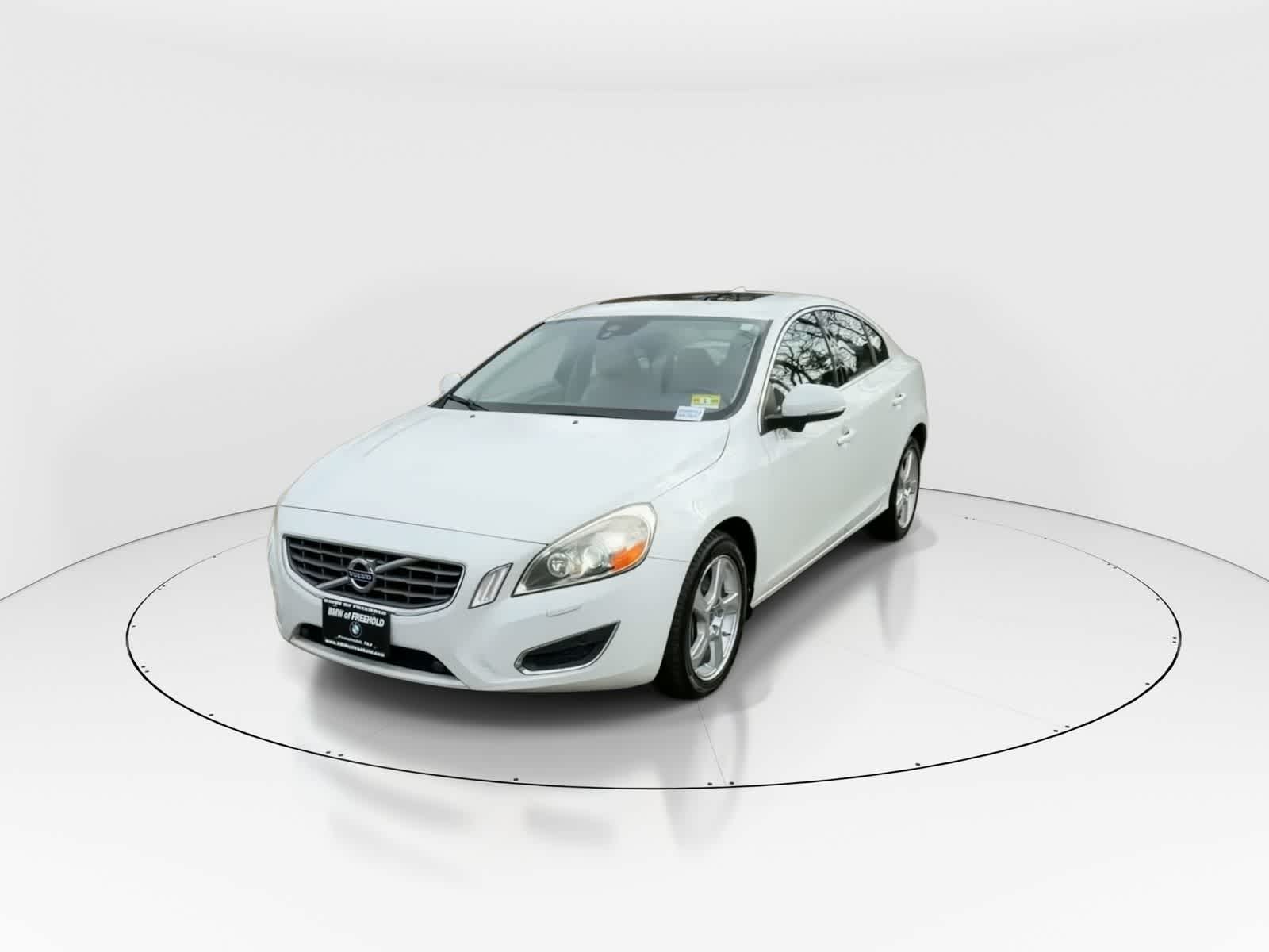 Thumbnail: 2013 Volvo S60 - 3