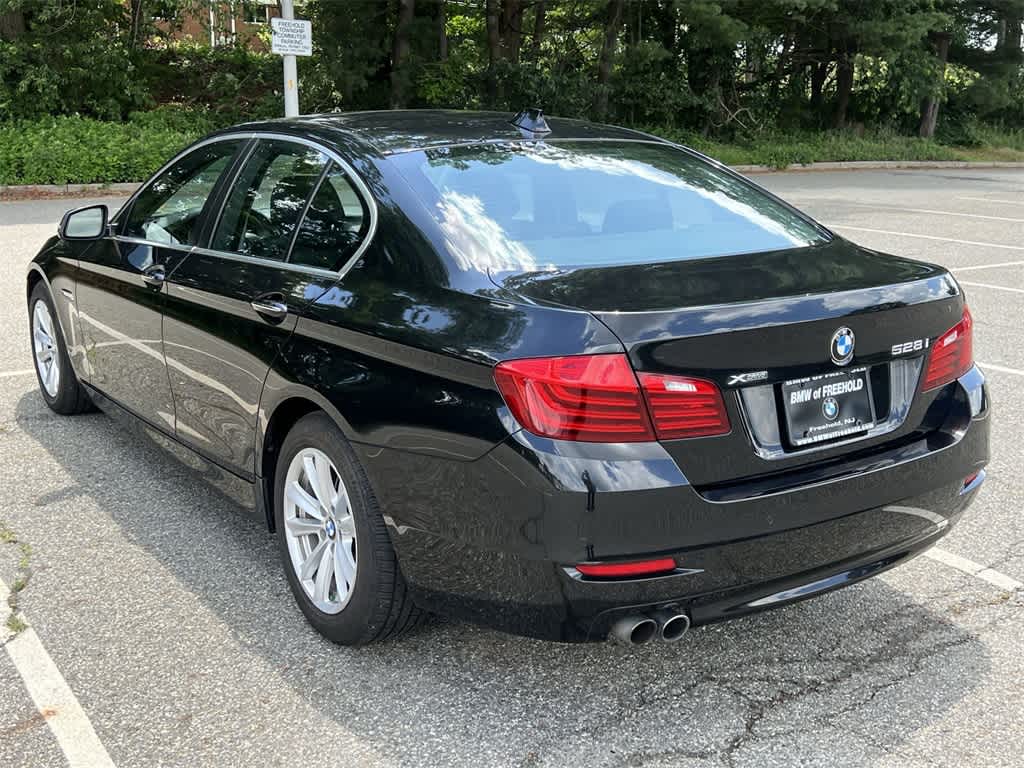 Thumbnail: 2015 BMW 5 Series - 12