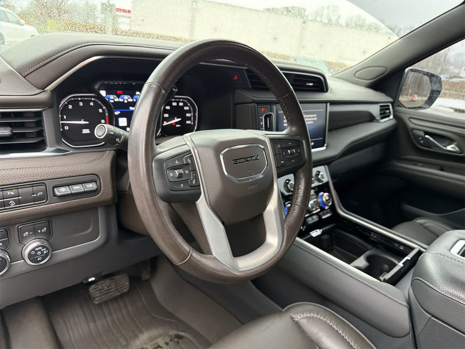 Thumbnail: 2021 GMC Yukon XL - 22