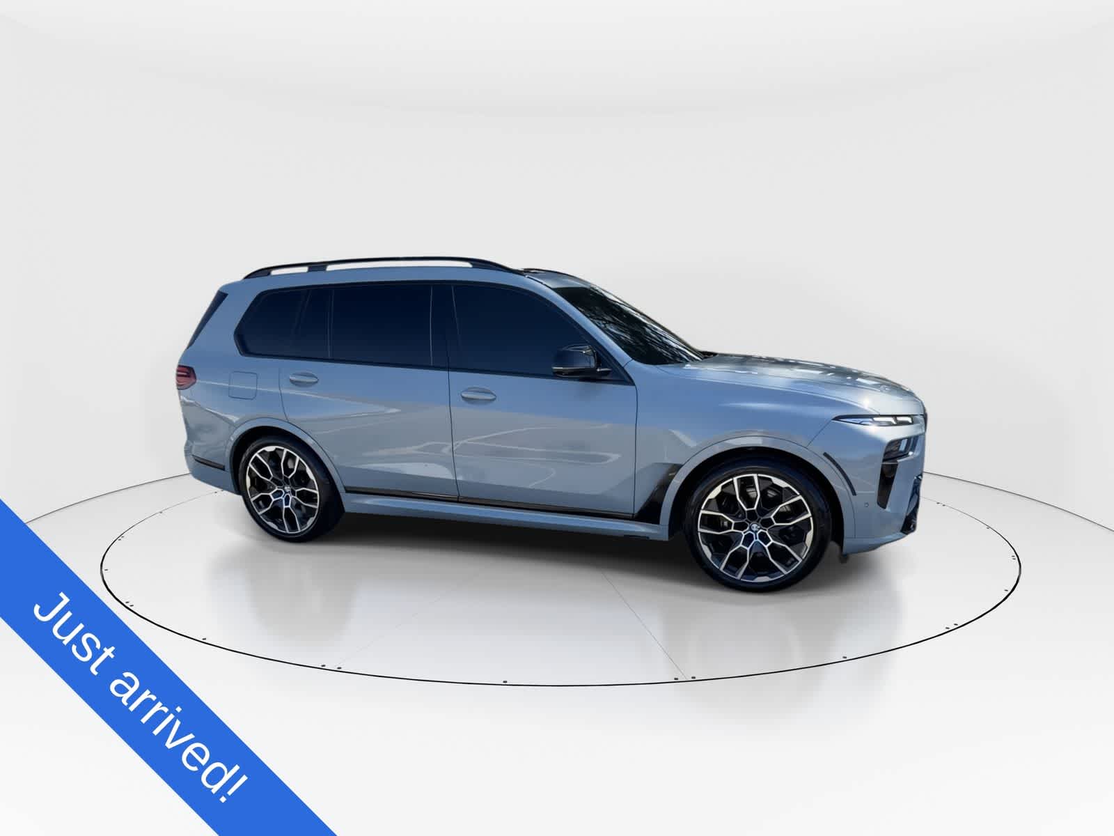 Thumbnail: 2025 BMW X7 - 9