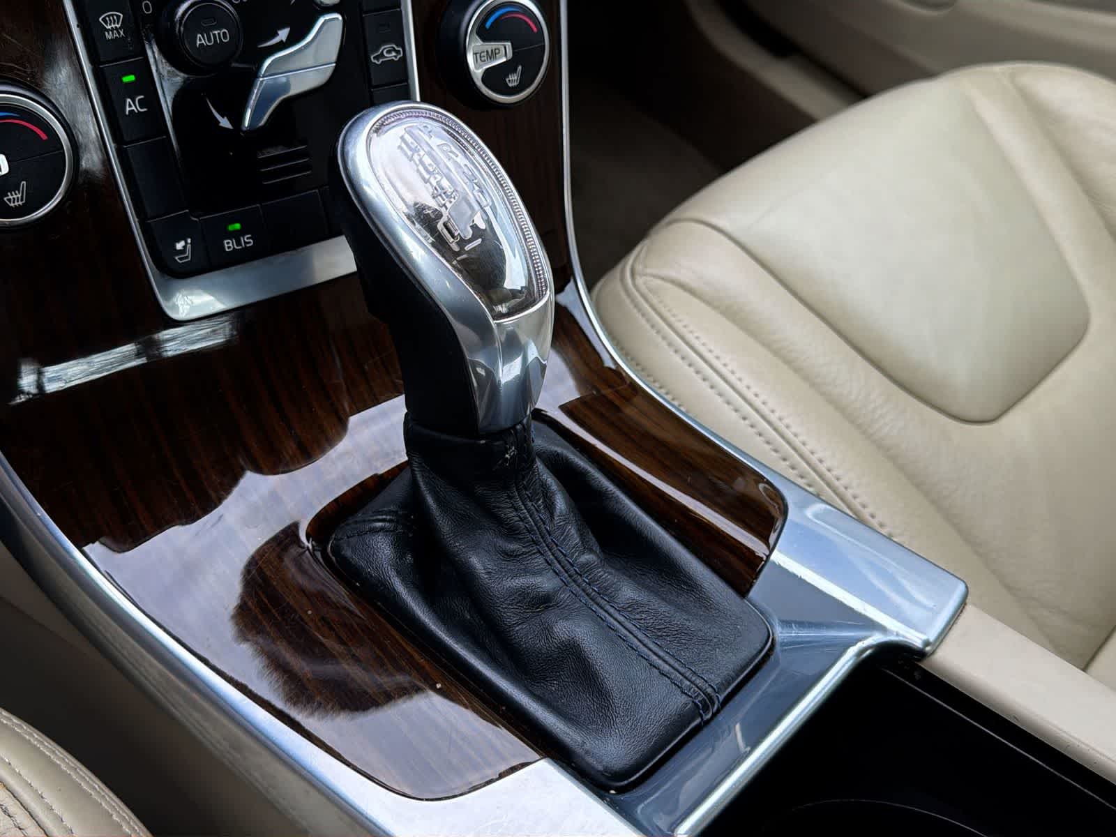 Thumbnail: 2013 Volvo S60 - 25