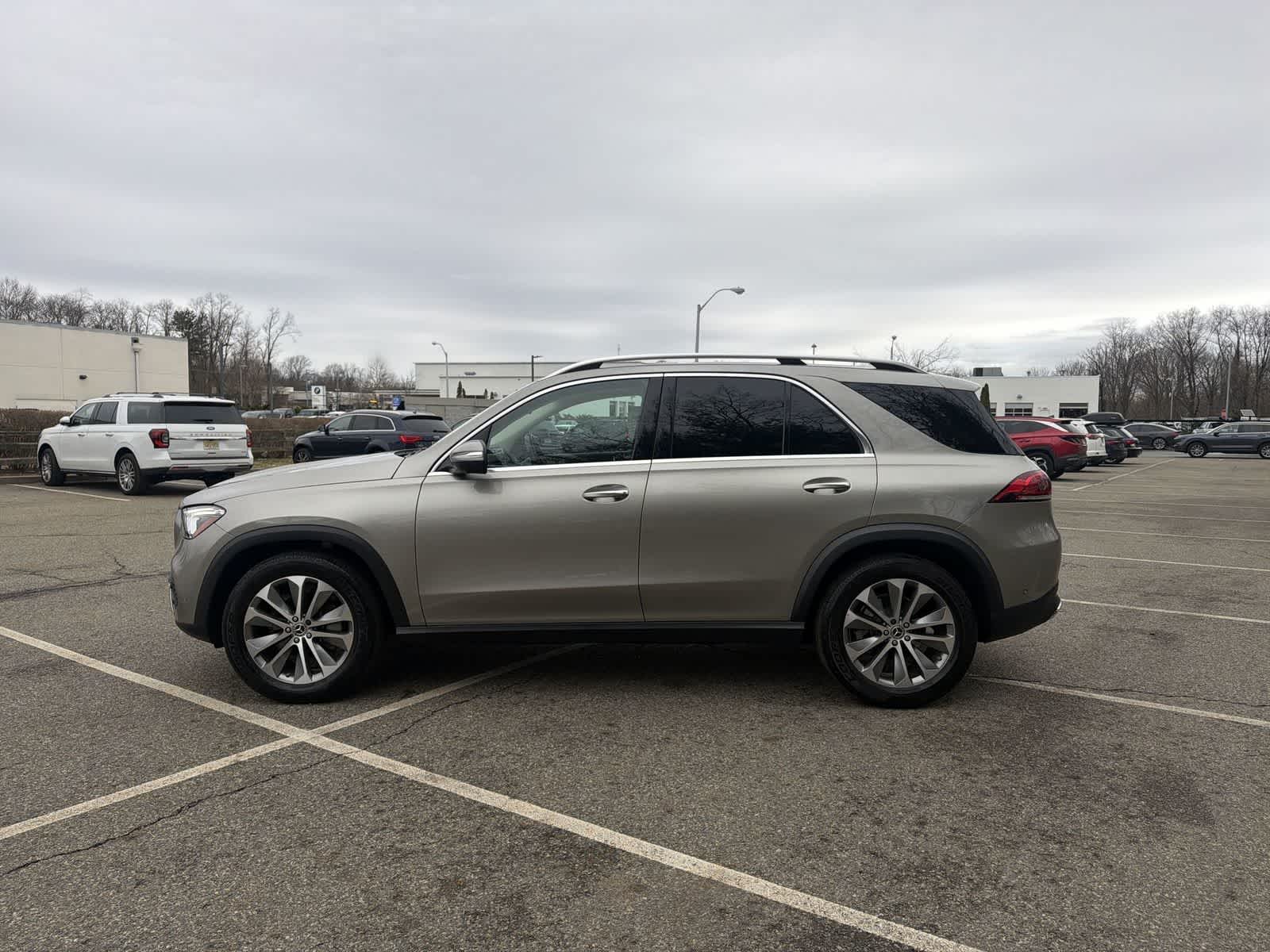 Thumbnail: 2021 Mercedes-Benz GLE - 11