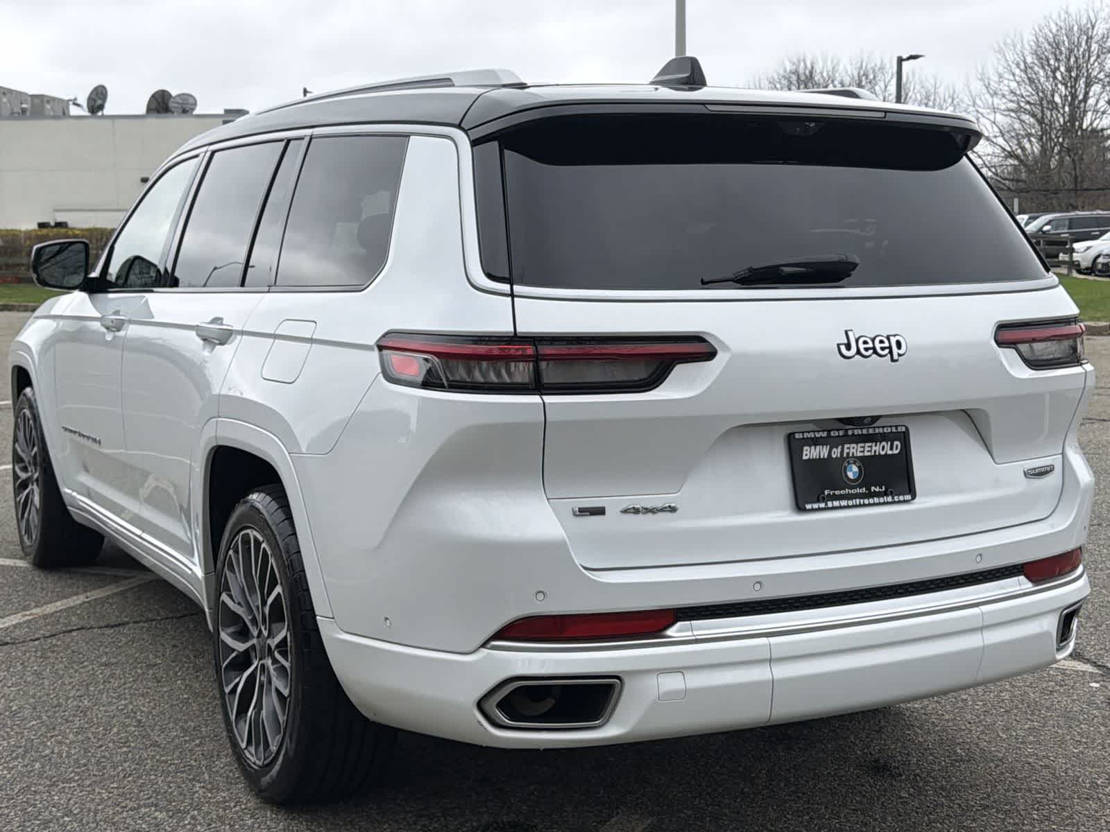 Thumbnail: 2022 Jeep Grand Cherokee - 12