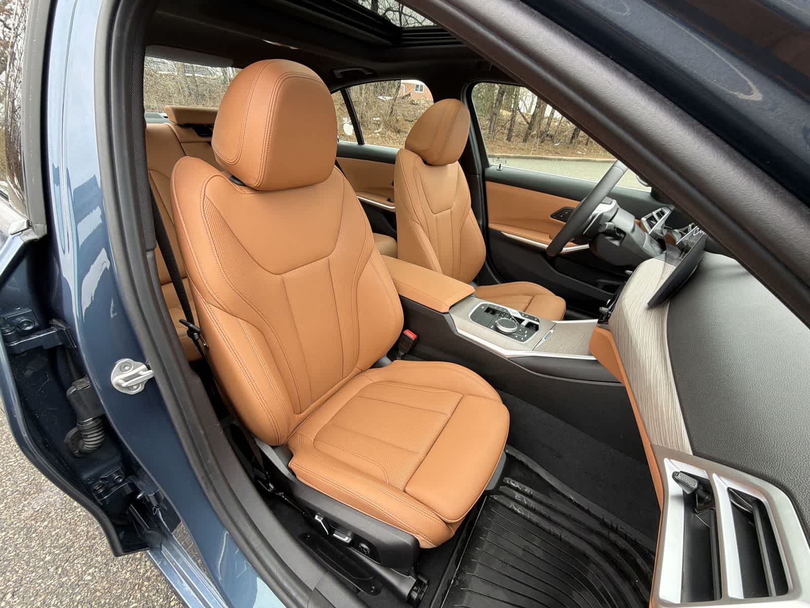 Thumbnail: 2025 BMW 3 Series - 22