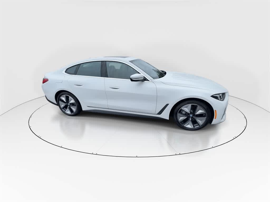 Thumbnail: 2025 BMW i4 - 4