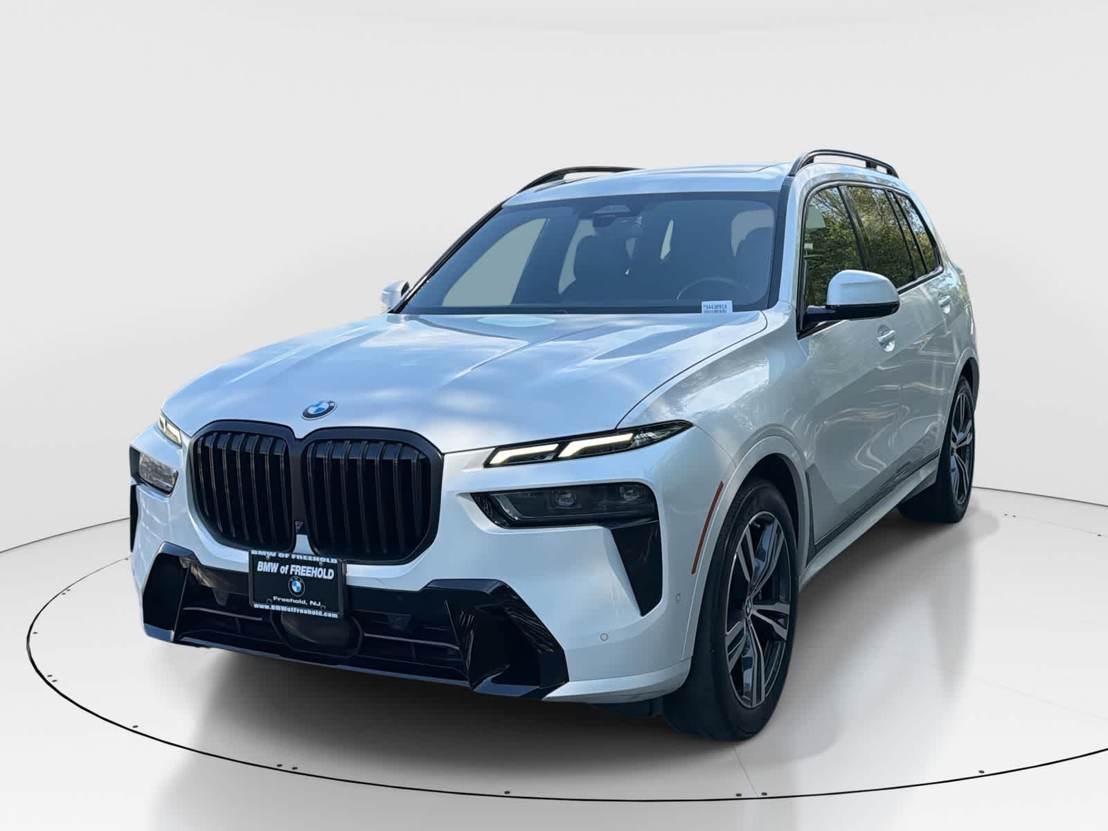 2023 BMW X7 xDrive40i's photo
