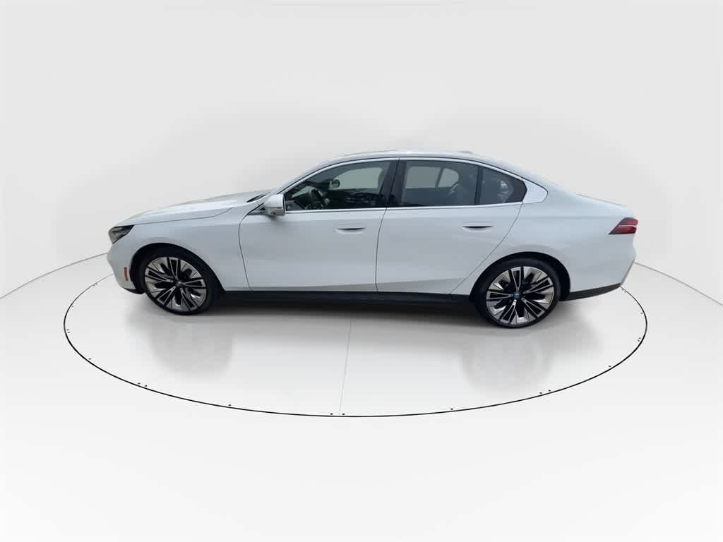Thumbnail: 2025 BMW i5 - 5