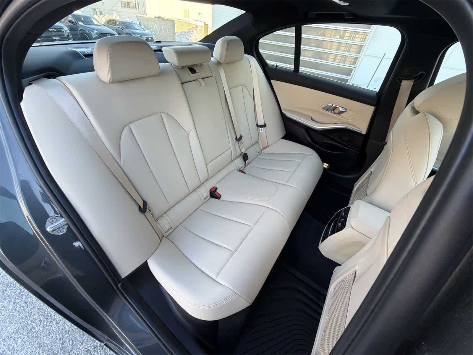 Thumbnail: 2019 BMW 3 Series - 21