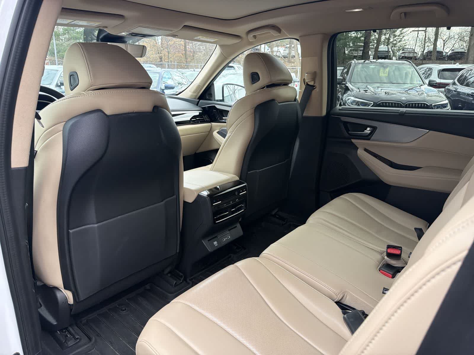 Thumbnail: 2022 Acura MDX - 20