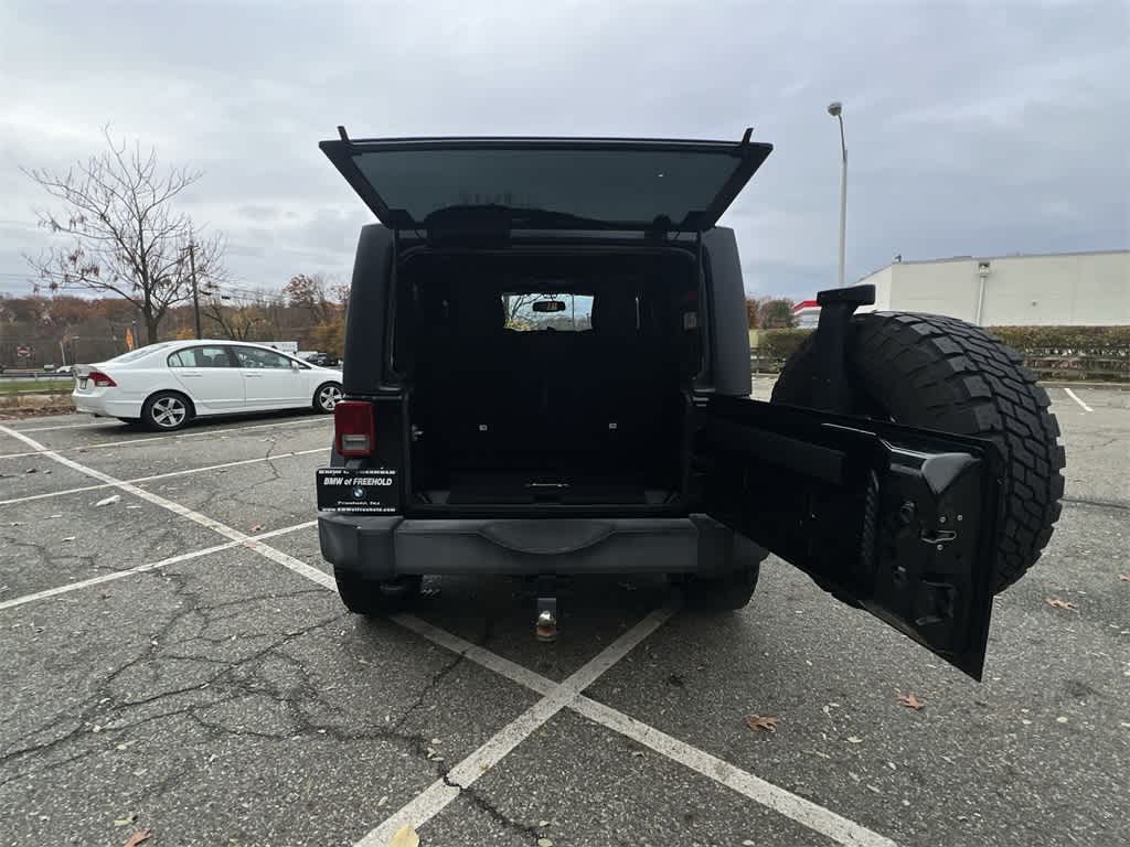 Thumbnail: 2016 Jeep Wrangler - 27