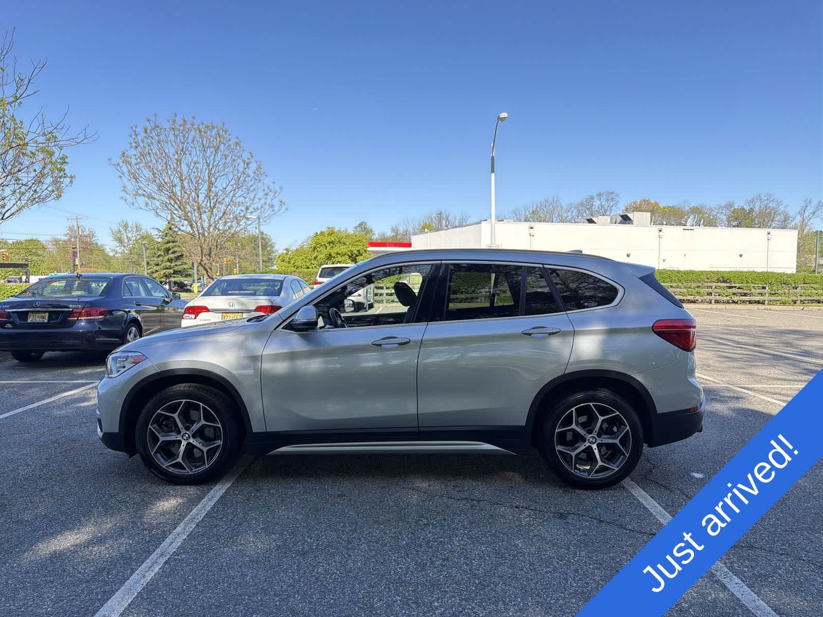 Thumbnail: 2018 BMW X1 - 11