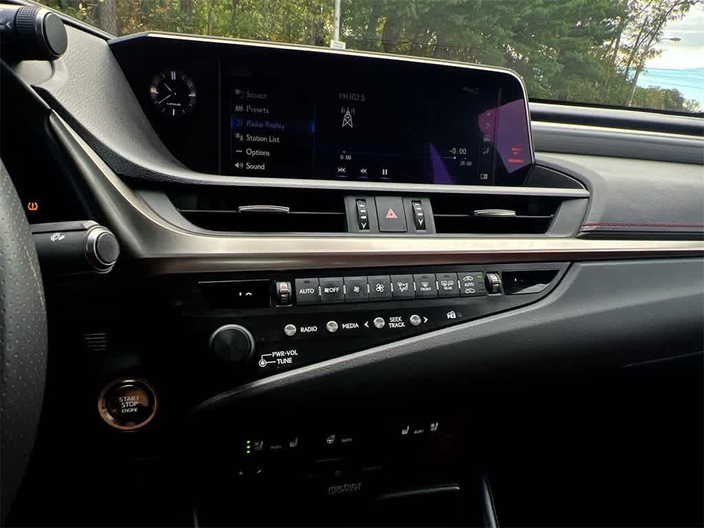 Thumbnail: 2019 Lexus ES - 24