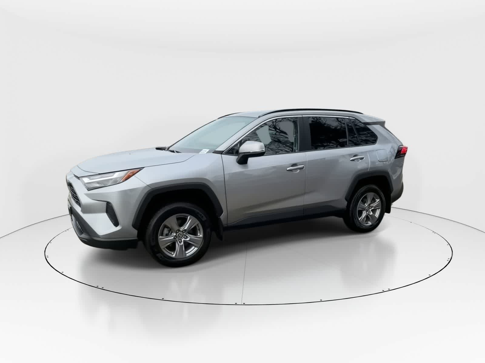 Thumbnail: 2022 Toyota RAV4 - 5