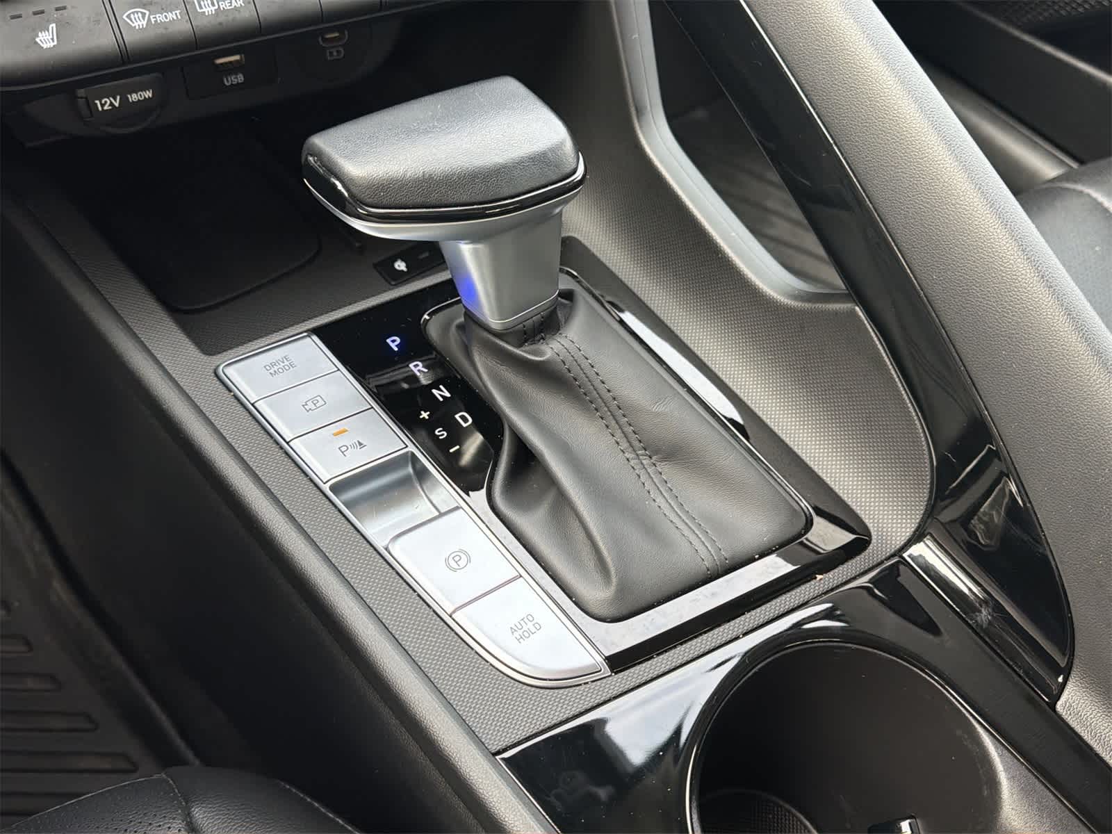 Thumbnail: 2024 Hyundai Elantra - 25