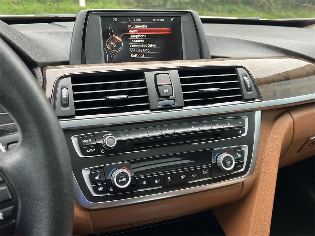 Thumbnail: 2015 BMW 3 Series - 24
