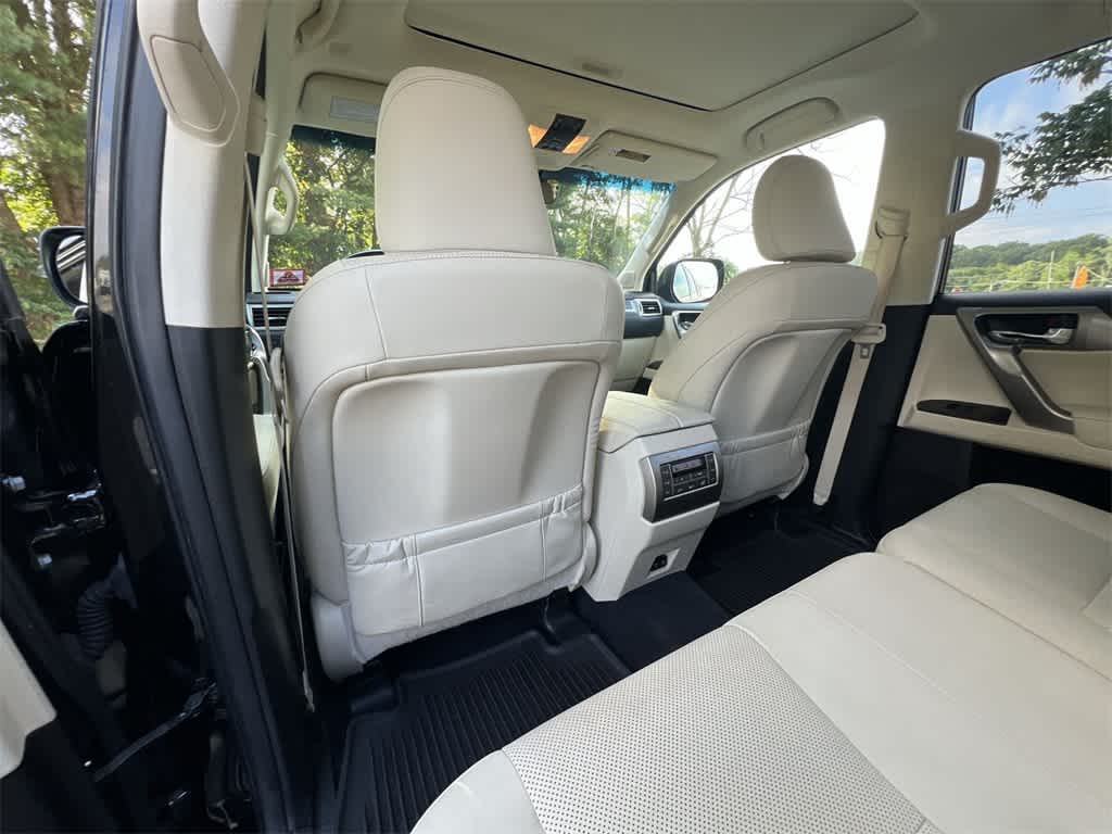 Thumbnail: 2020 Lexus GX - 20