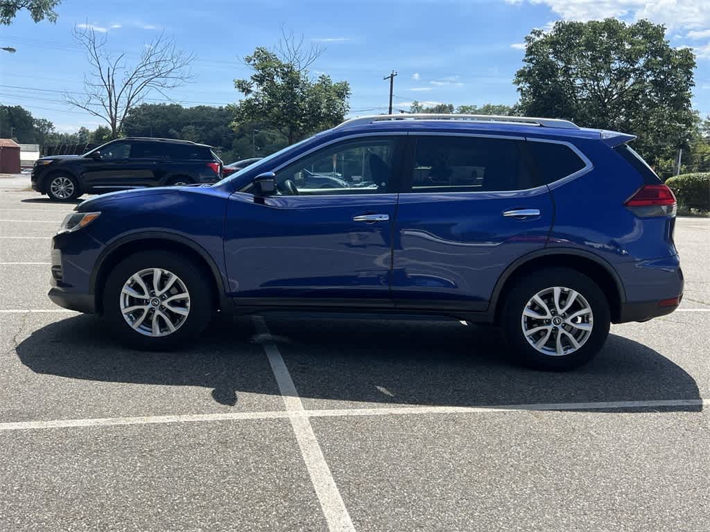 Thumbnail: 2017 Nissan Rogue - 11