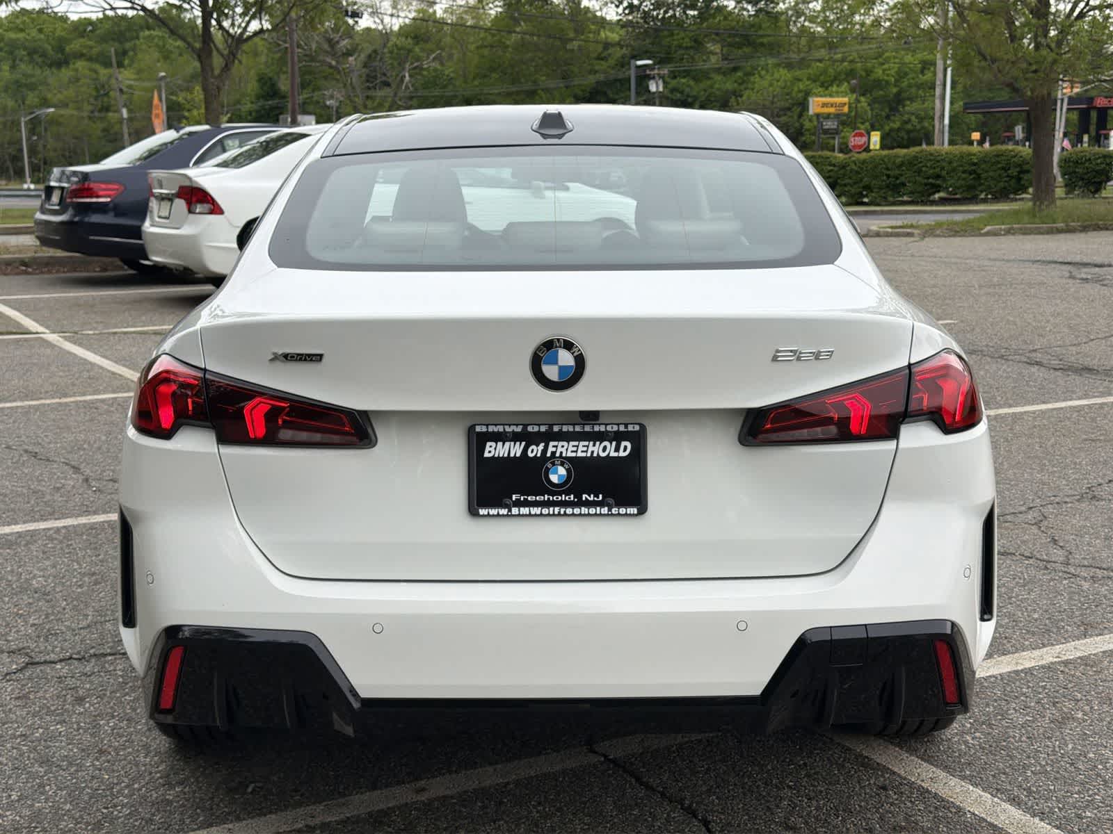 Thumbnail: 2025 BMW 2 Series - 13