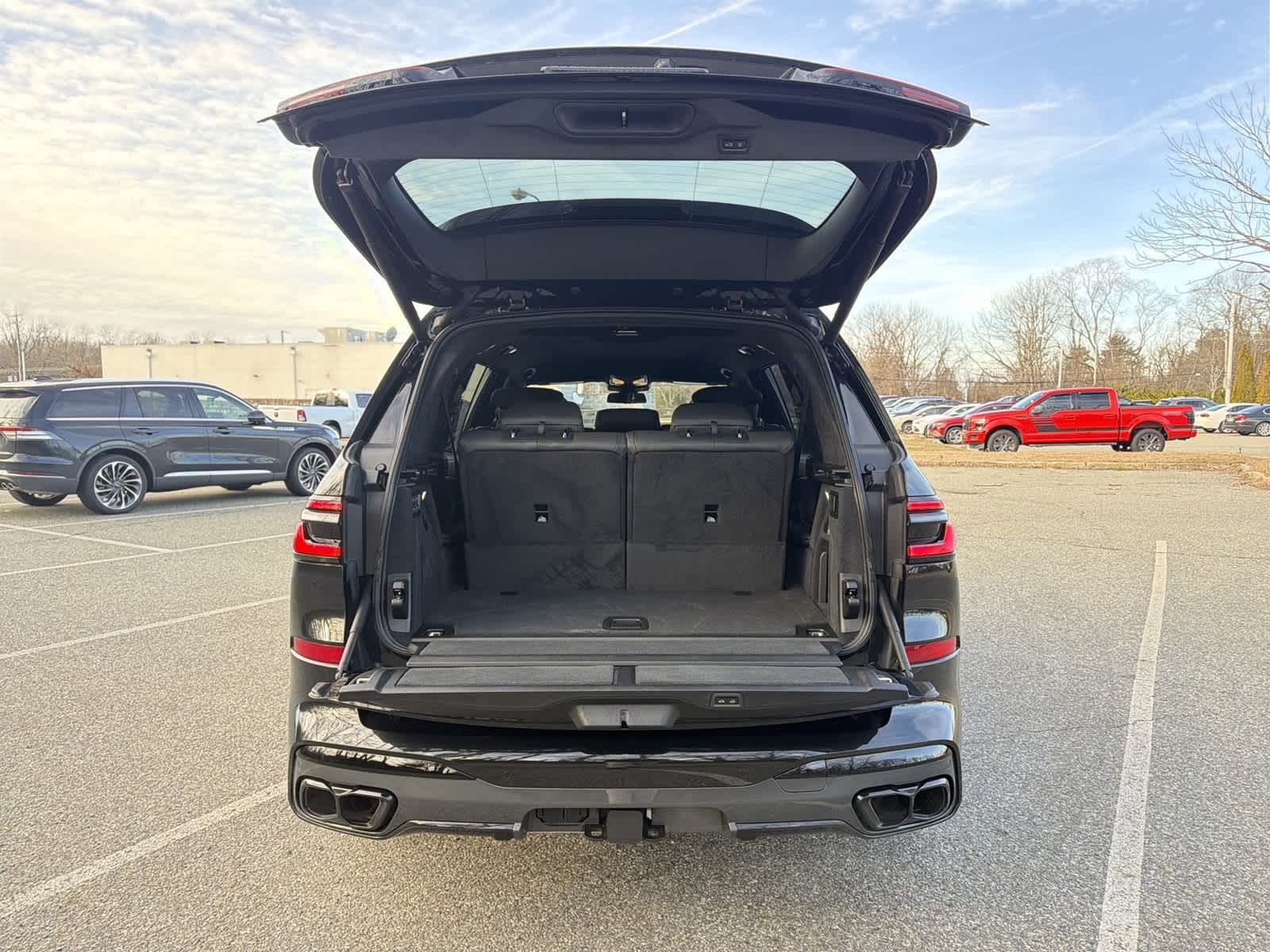 Thumbnail: 2024 BMW X7 - 27