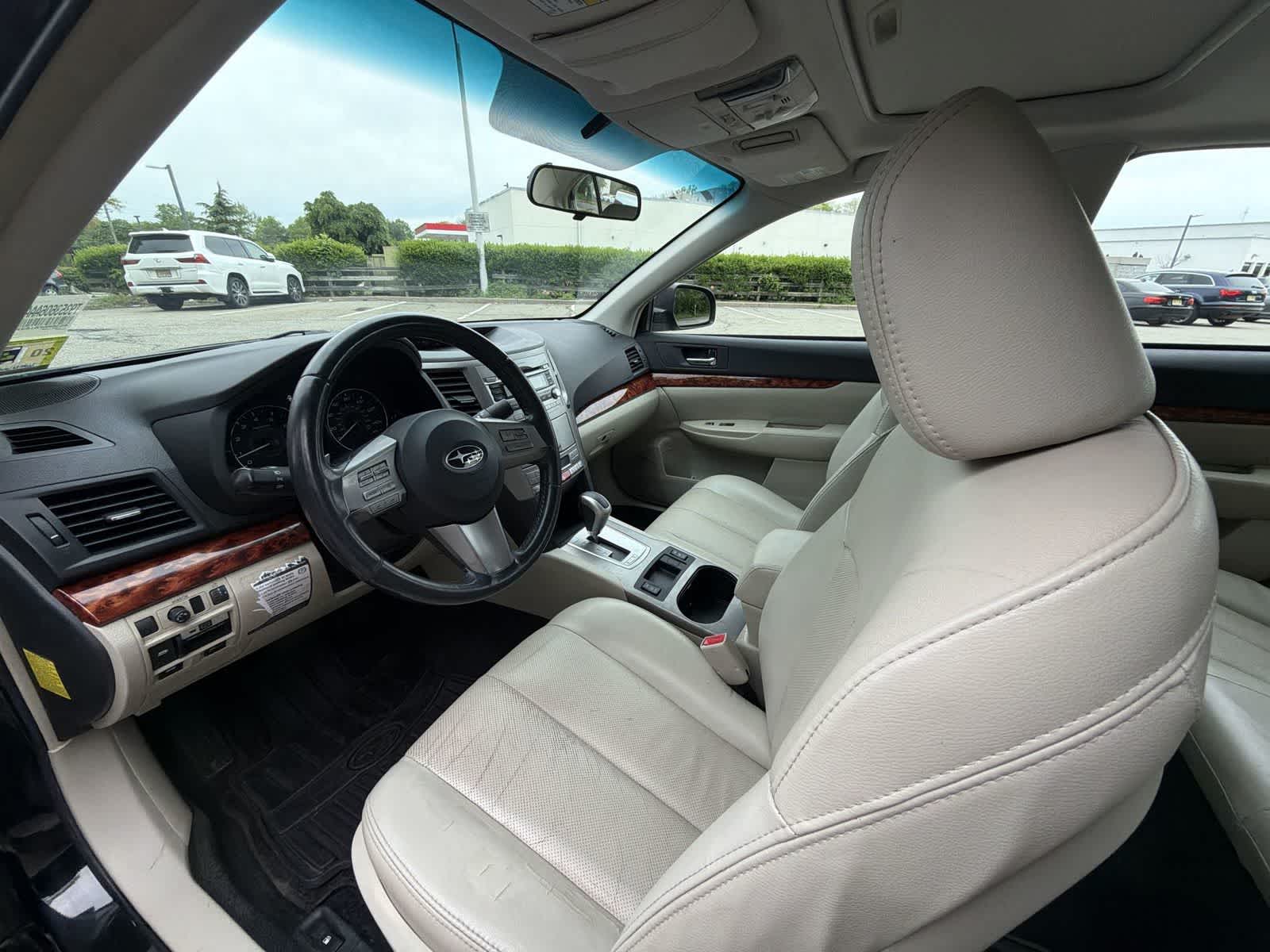 Thumbnail: 2011 Subaru Legacy - 10