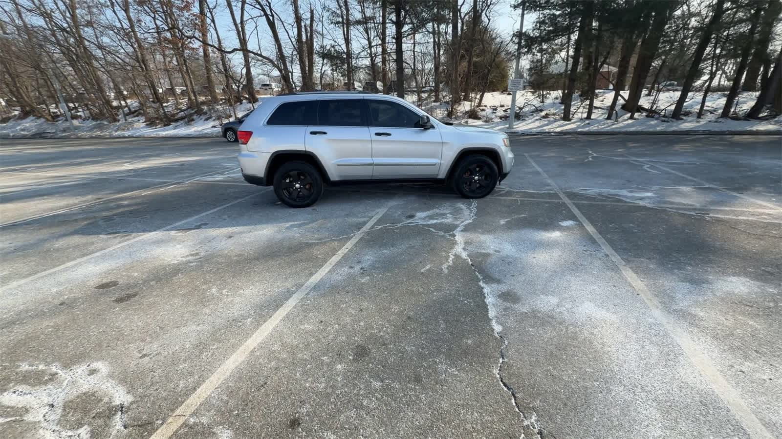 Thumbnail: 2013 Jeep Grand Cherokee - 2