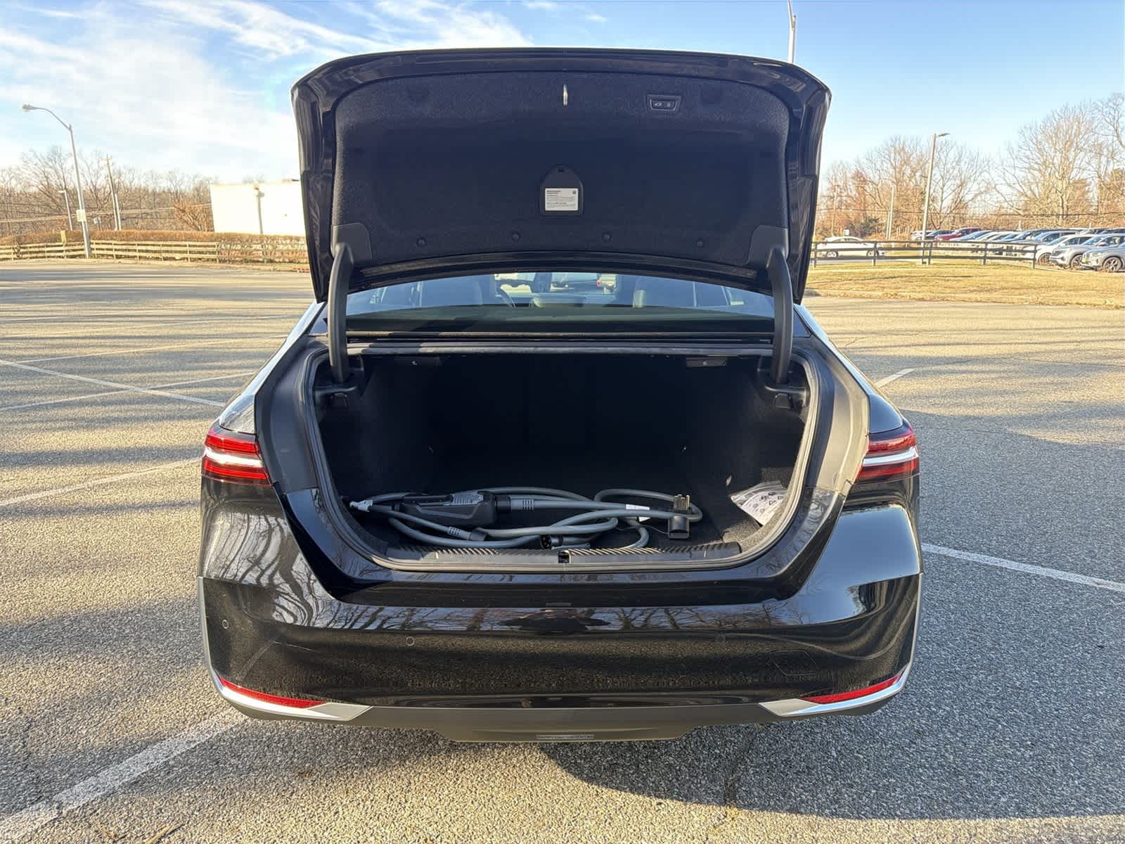 Thumbnail: 2025 BMW i5 - 27