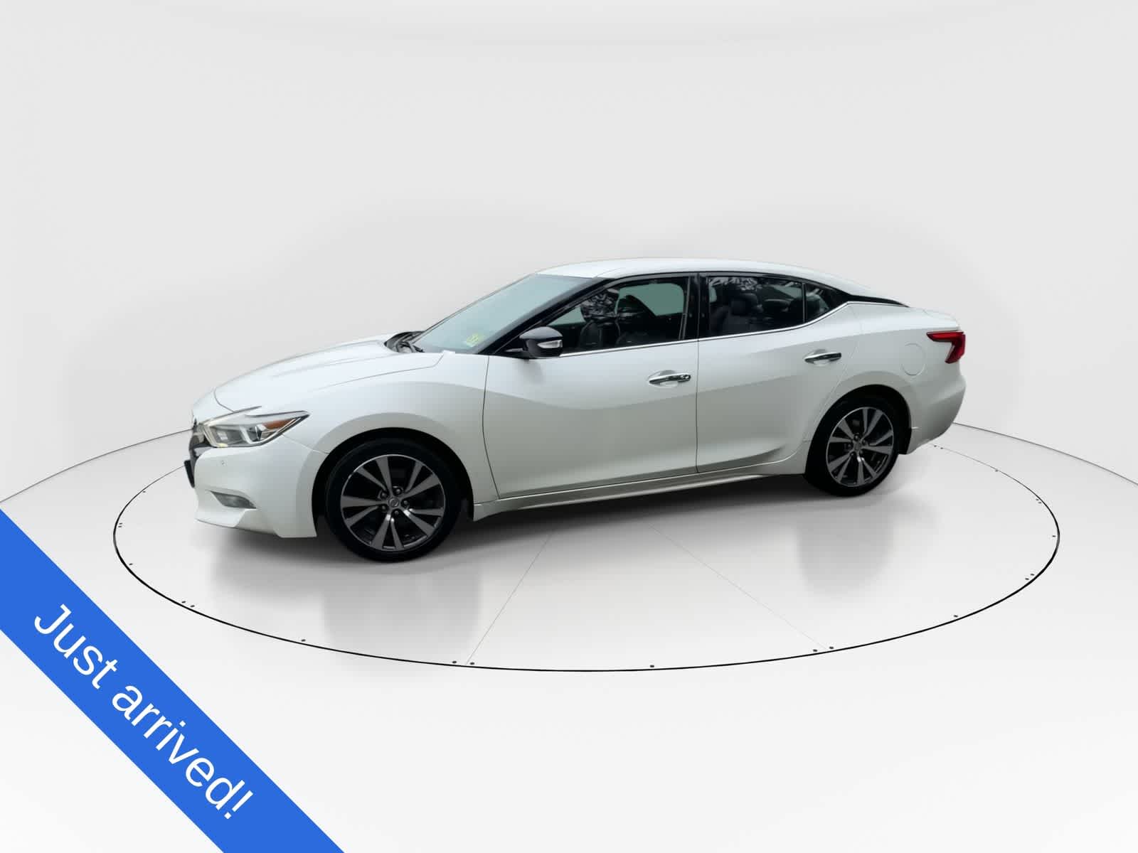 Thumbnail: 2017 Nissan Maxima - 5