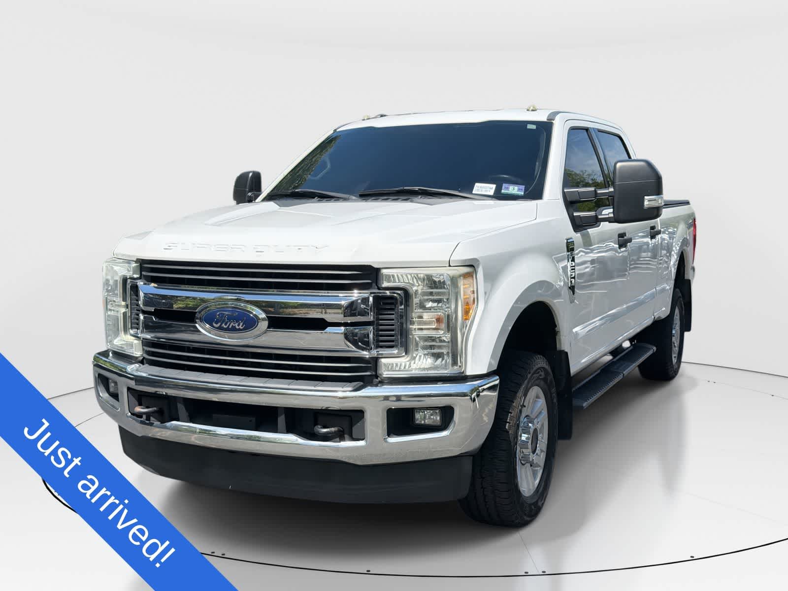 2017 Ford F-250 XLT 4x4 Crew Cab 8' Box's photo