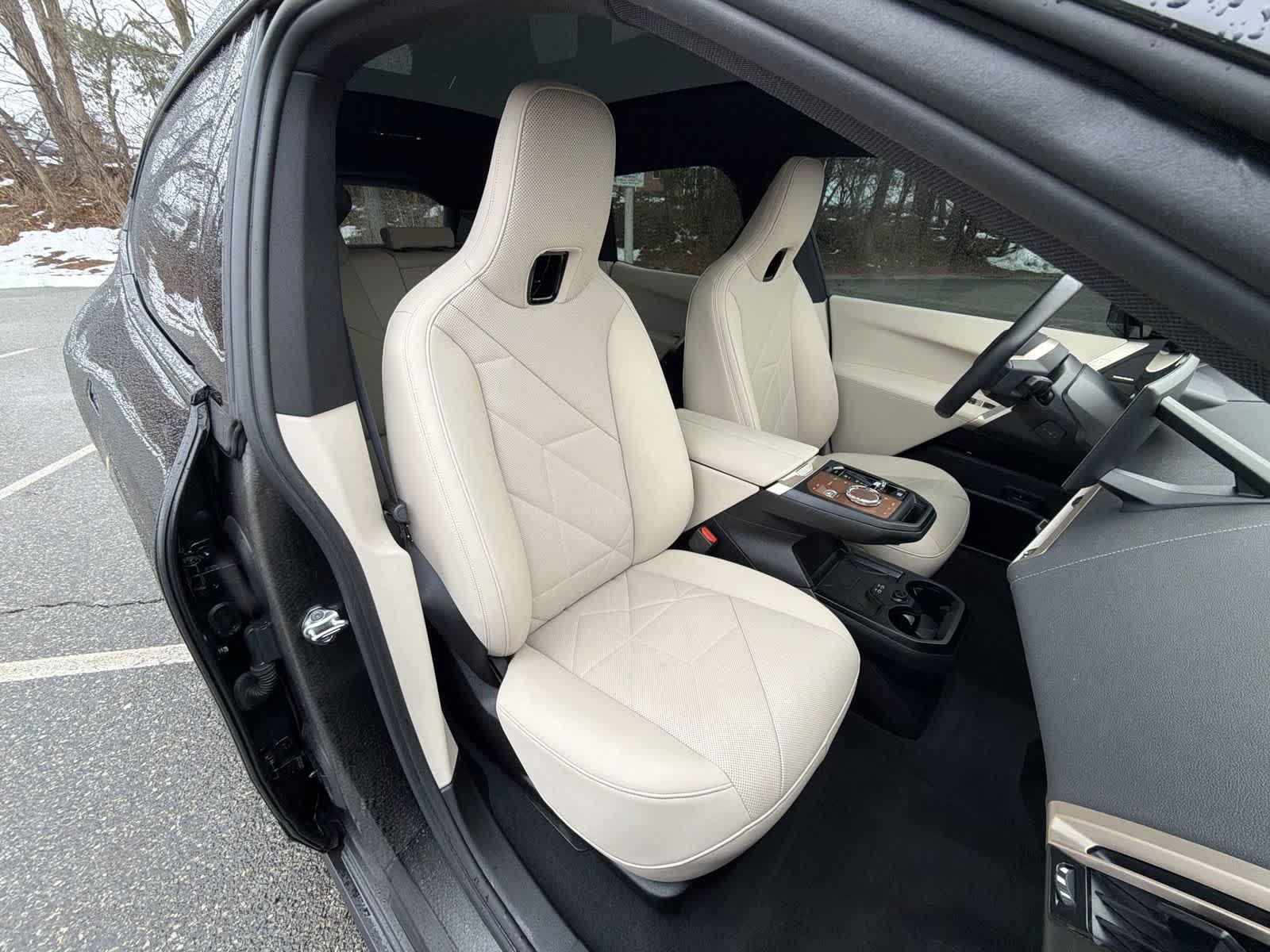 Thumbnail: 2024 BMW iX - 22