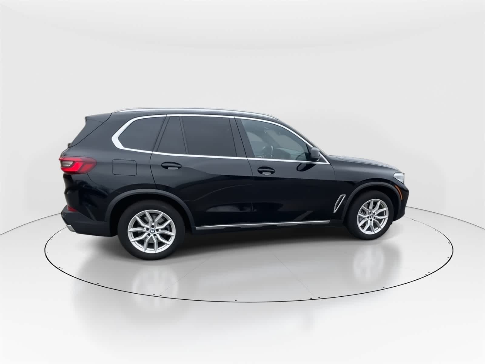 Thumbnail: 2023 BMW X5 - 2