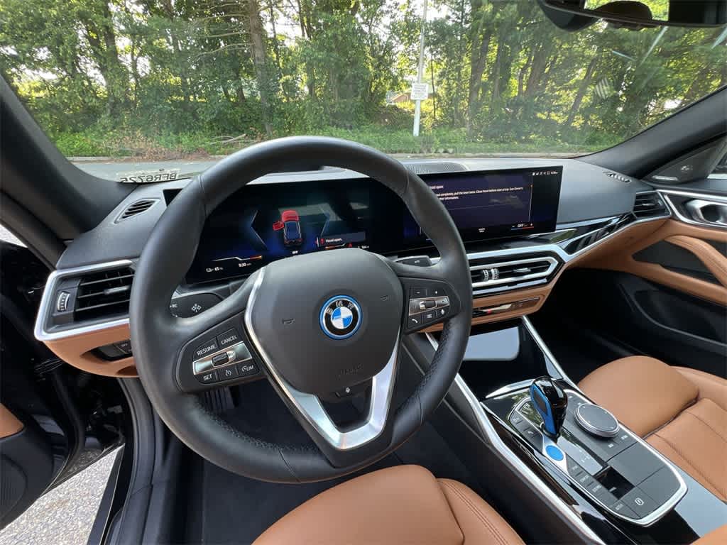 Thumbnail: 2023 BMW i4 - 18