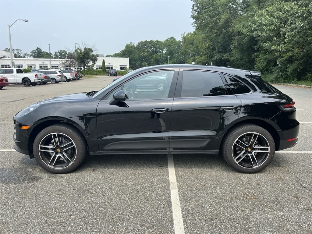 Thumbnail: 2021 Porsche Macan - 11