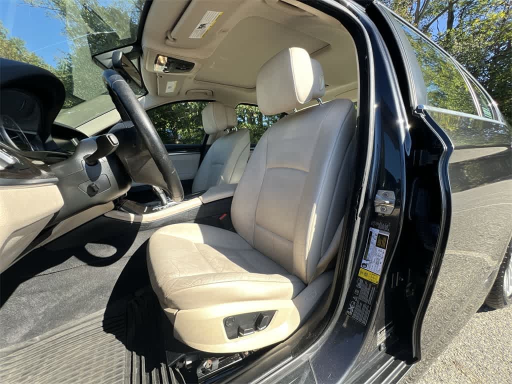 Thumbnail: 2013 BMW 5 Series - 19