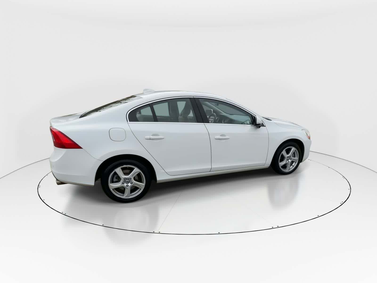 Thumbnail: 2013 Volvo S60 - 8