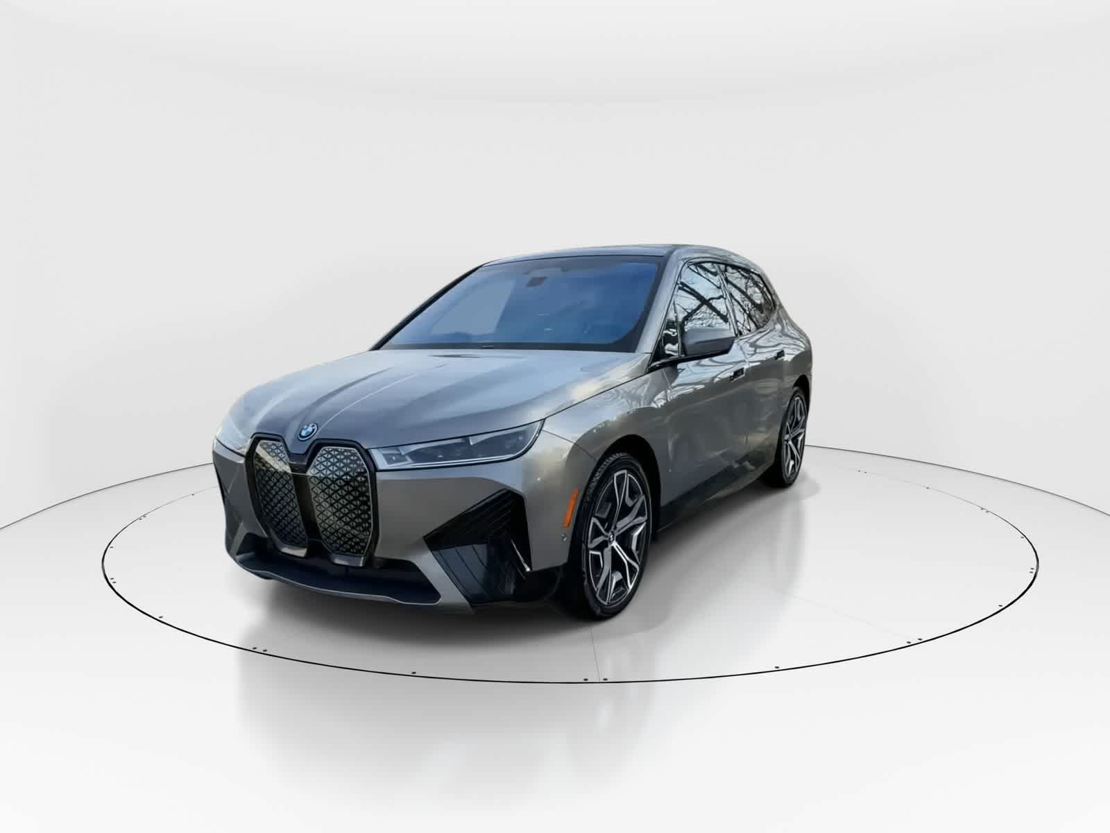 Thumbnail: 2023 BMW iX - 3