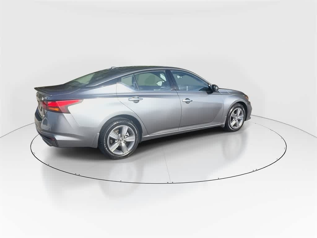 2019 Nissan Altima 2.5 SV photo 2